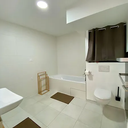 La Ressource Malix, Spa, Panoramic View, Spacious